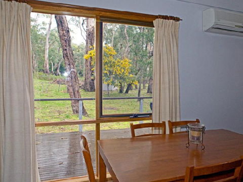 Bagara Cottage Holiday Rental  - Australia Shopping 4