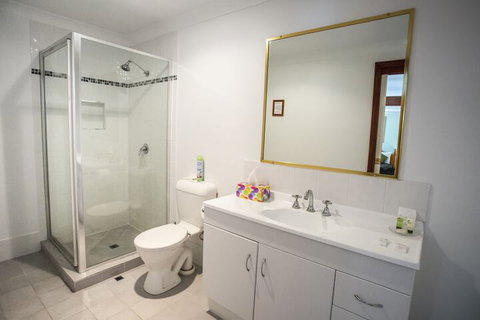 Ainslie Manor B&B - Local Tourism 7