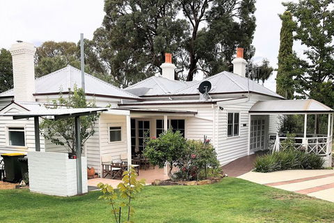 Fairbank House - Accommodation Australia 1