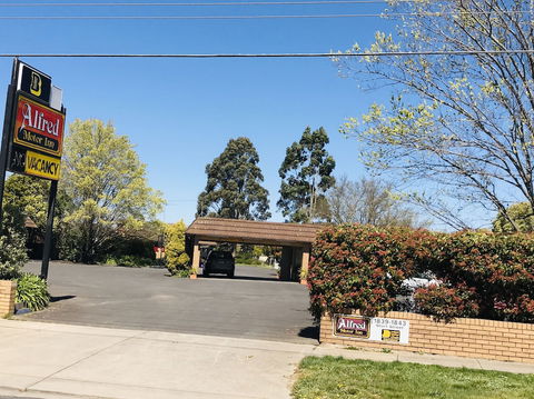 Alfred Motor Inn - Accommodation Australia 1