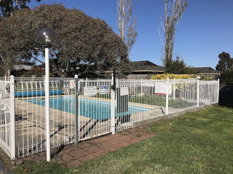 Alfred Motor Inn - Accommodation Australia 5