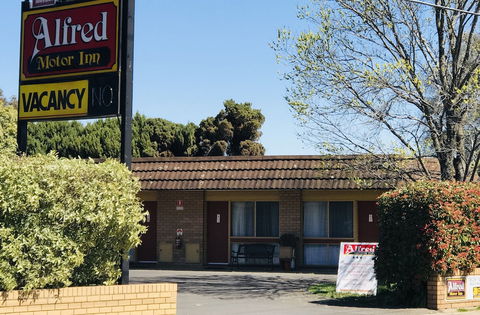 Alfred Motor Inn - Accommodation Australia 4
