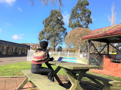 Alfred Motor Inn - Accommodation Australia 6