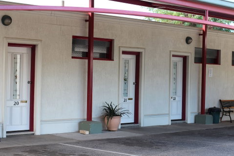 Hume Inn Motel - Accommodation Australia 2