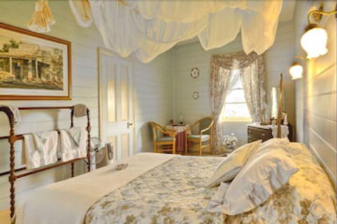 Two Story Bed & Breakfast - Australia Shopping 6
