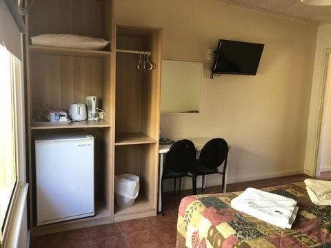 Jurien Bay Hotel - Local Tourism 2