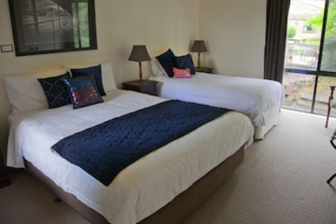 The Shingles Riverside Cottages - Australia Shopping 0