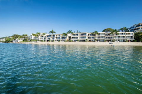 Noosa Harbour Resort - Accommodation Australia 0