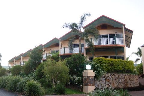 Tinaroo Lake Resort - Accommodation Australia 1