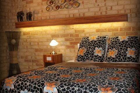 York Motel - Local Tourism 6