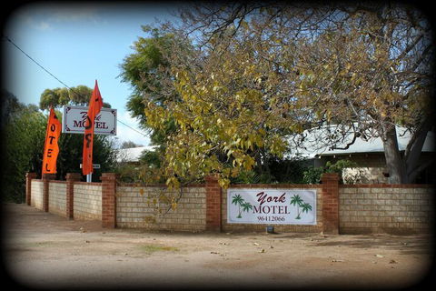 York Motel - Local Tourism 1