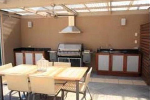 Amelia S Bed & Breakfast - Local Tourism 7