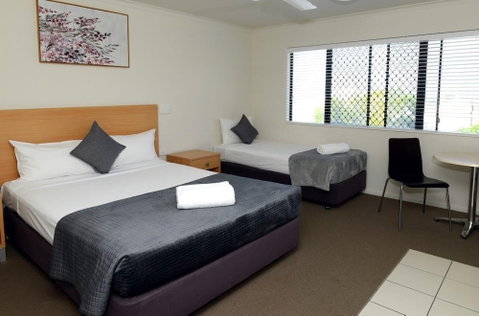 Summit Motel - Accommodation Australia 5