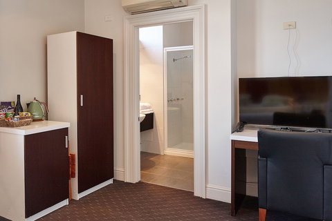 Auldington Hotel - Local Tourism 5