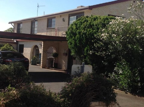 Forest Lodge Motor Inn & Restaurant - Accommodation Australia 0