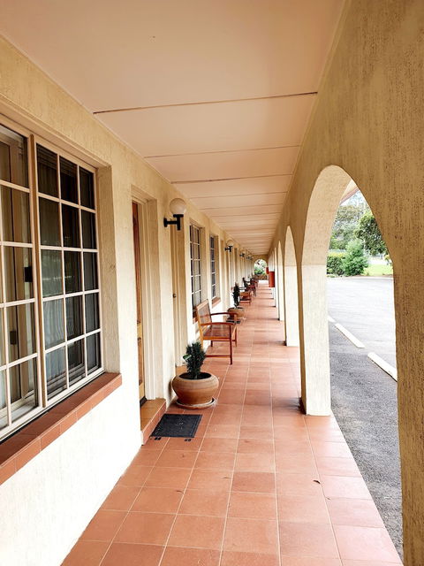 McNevin's Warwick Motel - Accommodation Australia 2