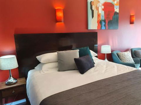 Sanctuary Hill Retreat - Accommodation Australia 6