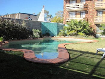 Desert Rose Inn Alice Springs - Accommodation Australia 2