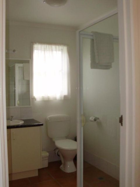 Redwood Manor Motel Apartments - Accommodation Australia 4