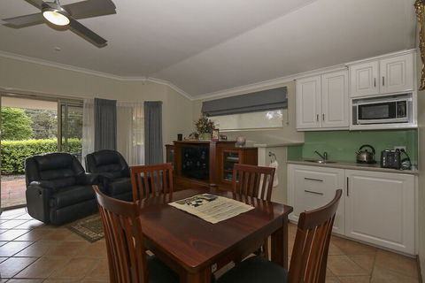 The Good Life B & B - Accommodation Australia 1