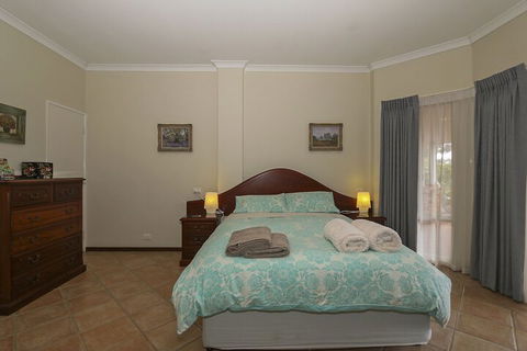 The Good Life B & B - Accommodation Australia 2