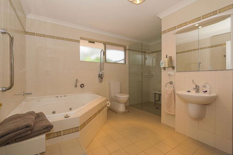 The Good Life B & B - Accommodation Australia 5