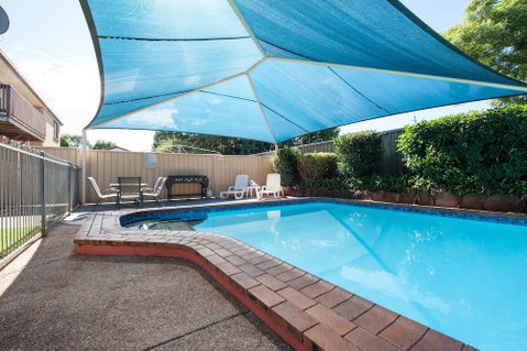 Jacaranda Place Motor Inn - Local Tourism 4