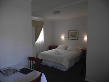 River Park Motor Inn - Accommodation Australia 5