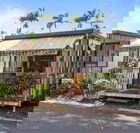 First City Caravilla - Bed n Breakfasts