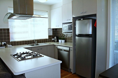 Adelaide DressCircle Apartments Childers Street - Australia Shopping 3