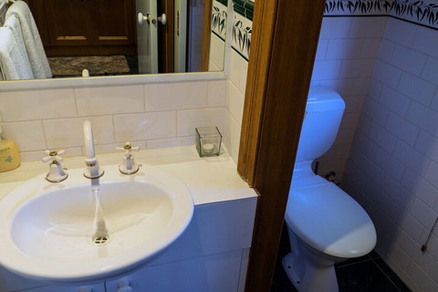 Arnica Views - Accommodation Australia 7