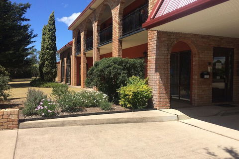 Idlewilde Town & Country Motor Inn - Accommodation Australia 2