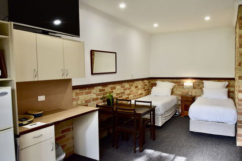 Edge Of The Forest - Accommodation Australia 3