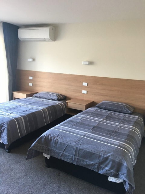 Rainbow Motel - Accommodation Australia 6