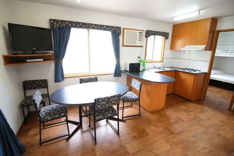 Adelaide's Brownhill Creek Tourist Park - Accommodation Australia 6