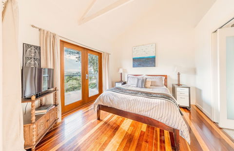 Outlook Hill Vineyard Cottages - Accommodation Australia 2