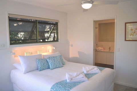 The Retreat Beach Houses - Accommodation Australia 4