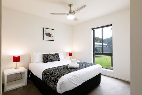Apex Park Holiday Apartments - Accommodation Australia 4