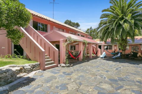 Dolphins Beach House - Accommodation Australia 0