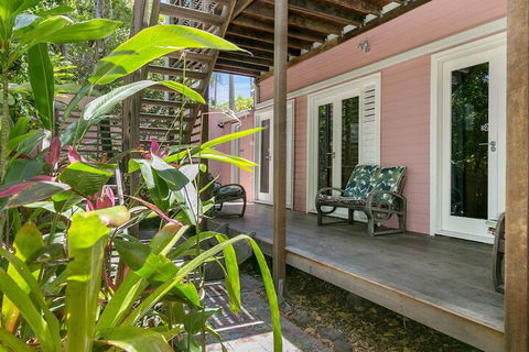 Dolphins Beach House - Accommodation Australia 7