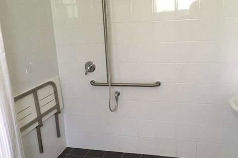 Mapleton Cabins & Caravan Park - Local Tourism 6