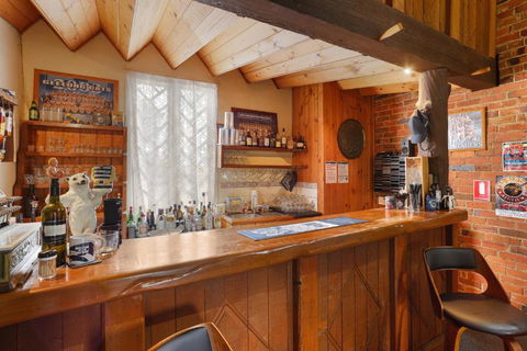 Diamond House Heritage Restaurant & Motor Inn - Accommodation Australia 5