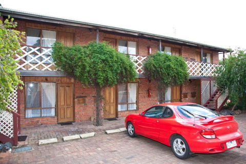 Diamond House Heritage Restaurant & Motor Inn - Accommodation Australia 1