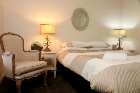 Apartments On The Park - Local Tourism 6