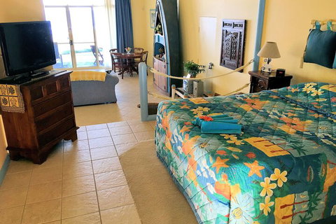 Al Mare Beachfront Retreat - Accommodation Australia 4