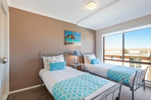 Panoramic Townhouses By Lisa - Accommodation Australia 3