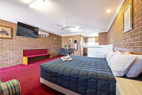 Matilda Motor Inn - Accommodation Australia 7