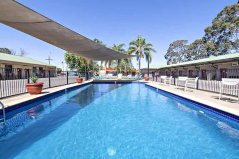 Matilda Motor Inn - Accommodation Australia 2