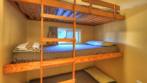 Nambucca River Tourist Park - Bed n Breakfasts 4