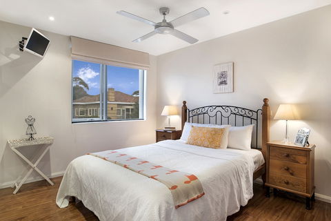 Captain's Retreat Apartments And Cottages - Accommodation Australia 4